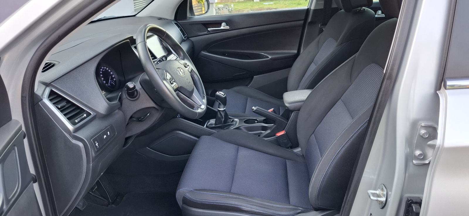 Hyundai Tucson 1,7 CRDi Premium, fotografija 15