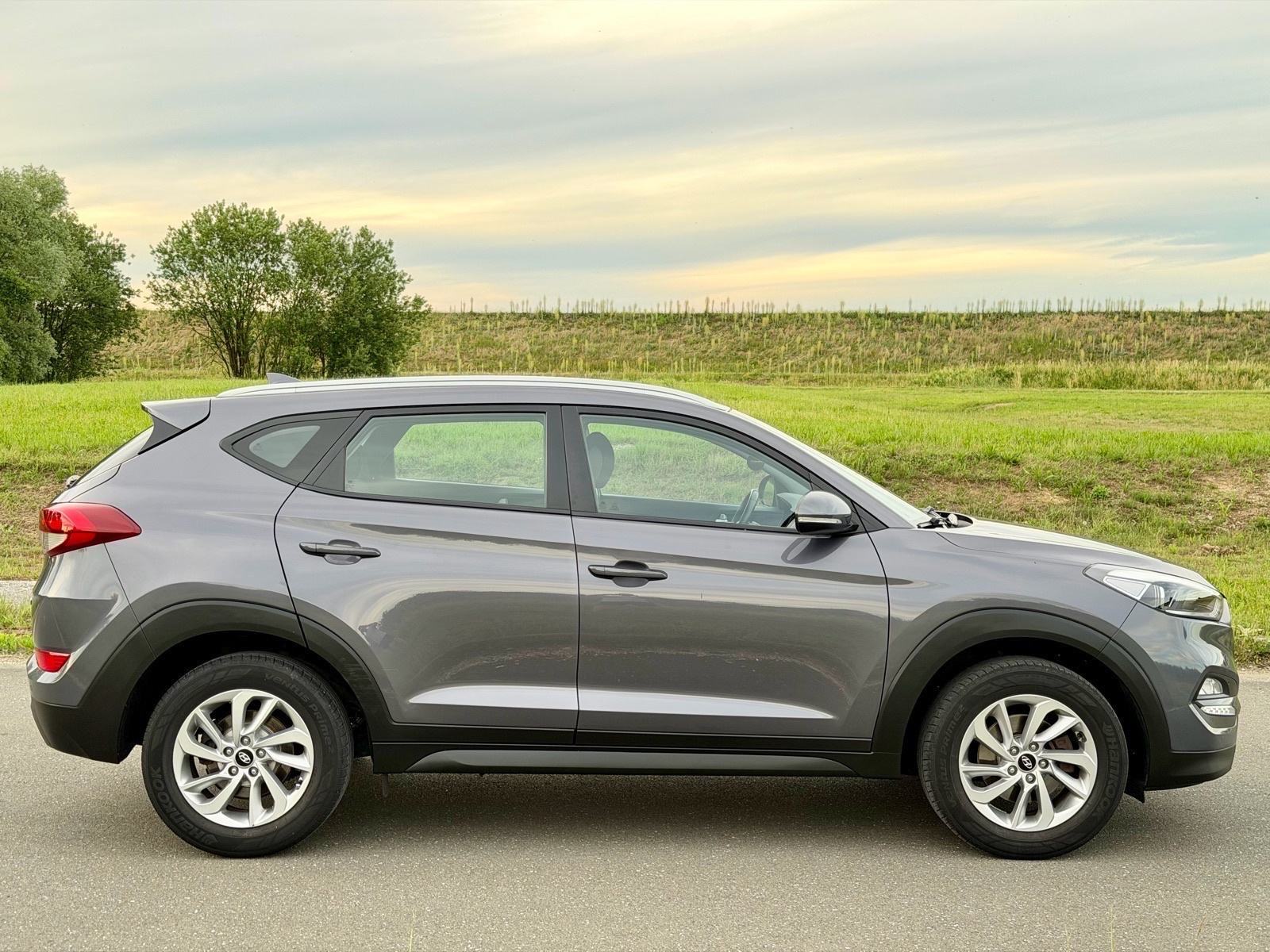 Hyundai Tucson 1.7 CRDi | Prvi vlasnik | NAVI | Kamera | Odličan!, fotografija 6