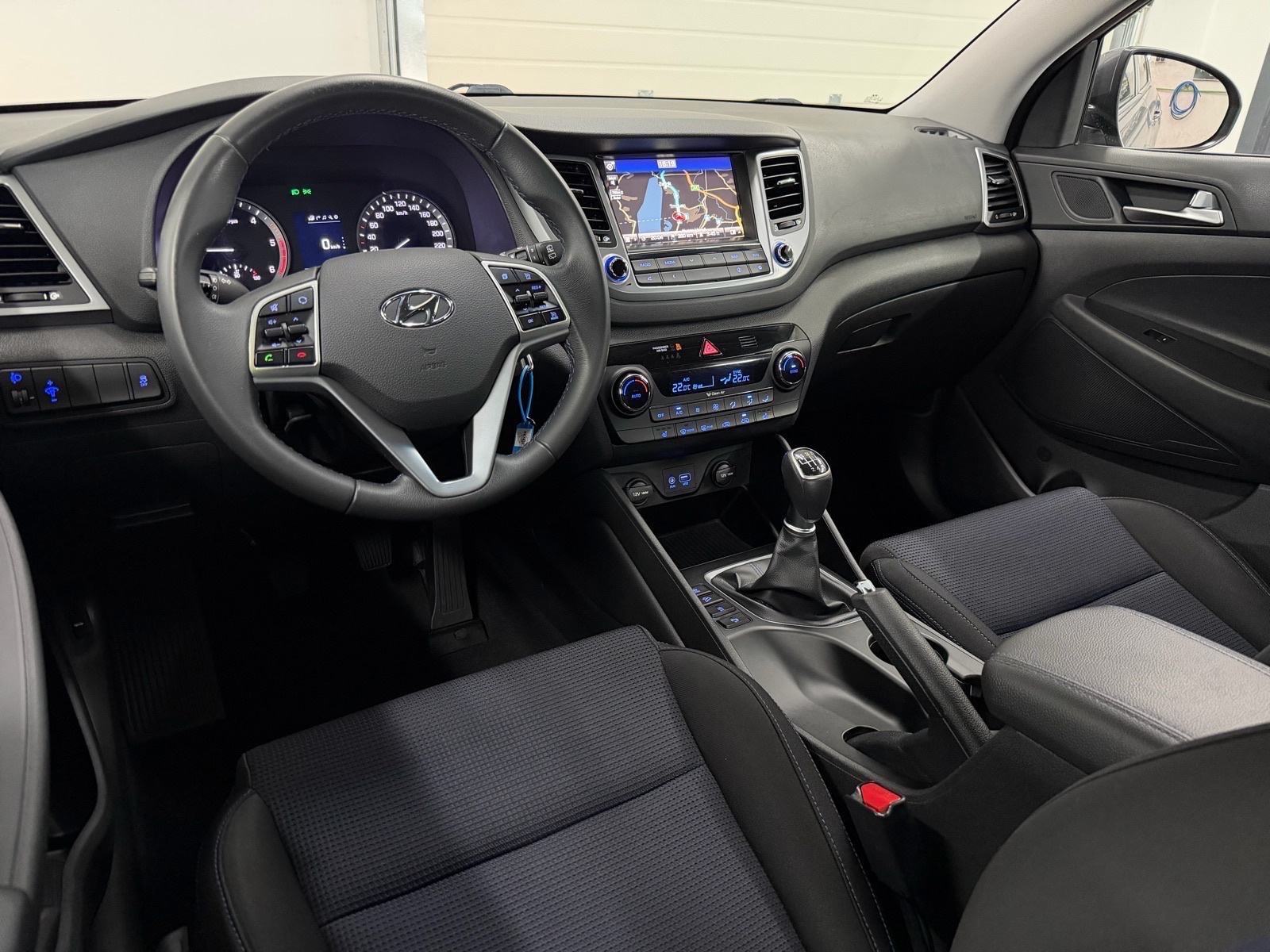 Hyundai Tucson 1.7 CRDi | Prvi vlasnik | NAVI | Kamera | Odličan!, fotografija 10