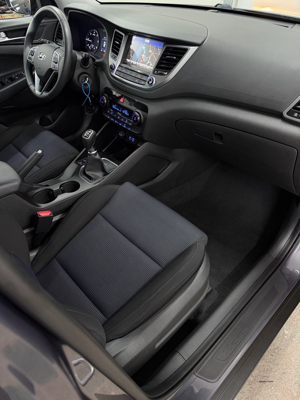 Hyundai Tucson 1.7 CRDi | Prvi vlasnik | NAVI | Kamera | Odličan!, fotografija 15