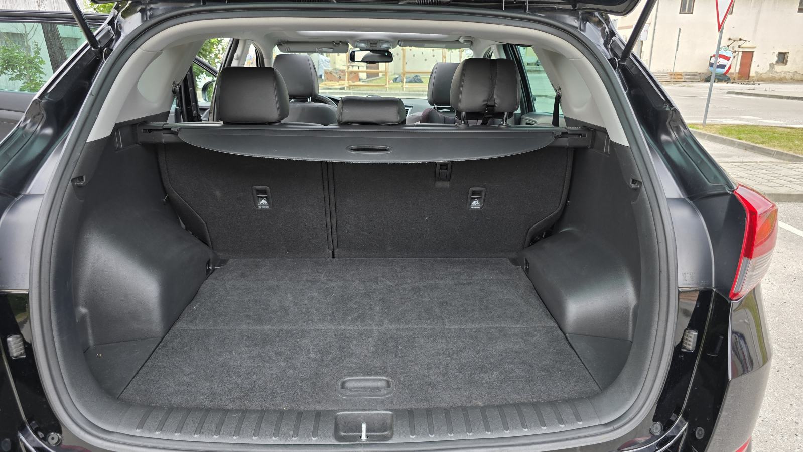 Hyundai Tucson 1.7 CRDi Premium • Panorama • Koža • Navi • Kamera •, fotografija 17