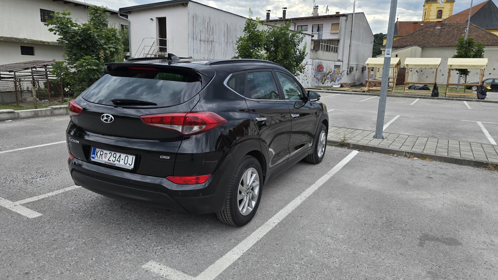 Hyundai Tucson 1.7 CRDi Premium • Panorama • Koža • Navi • Kamera •, fotografija 5