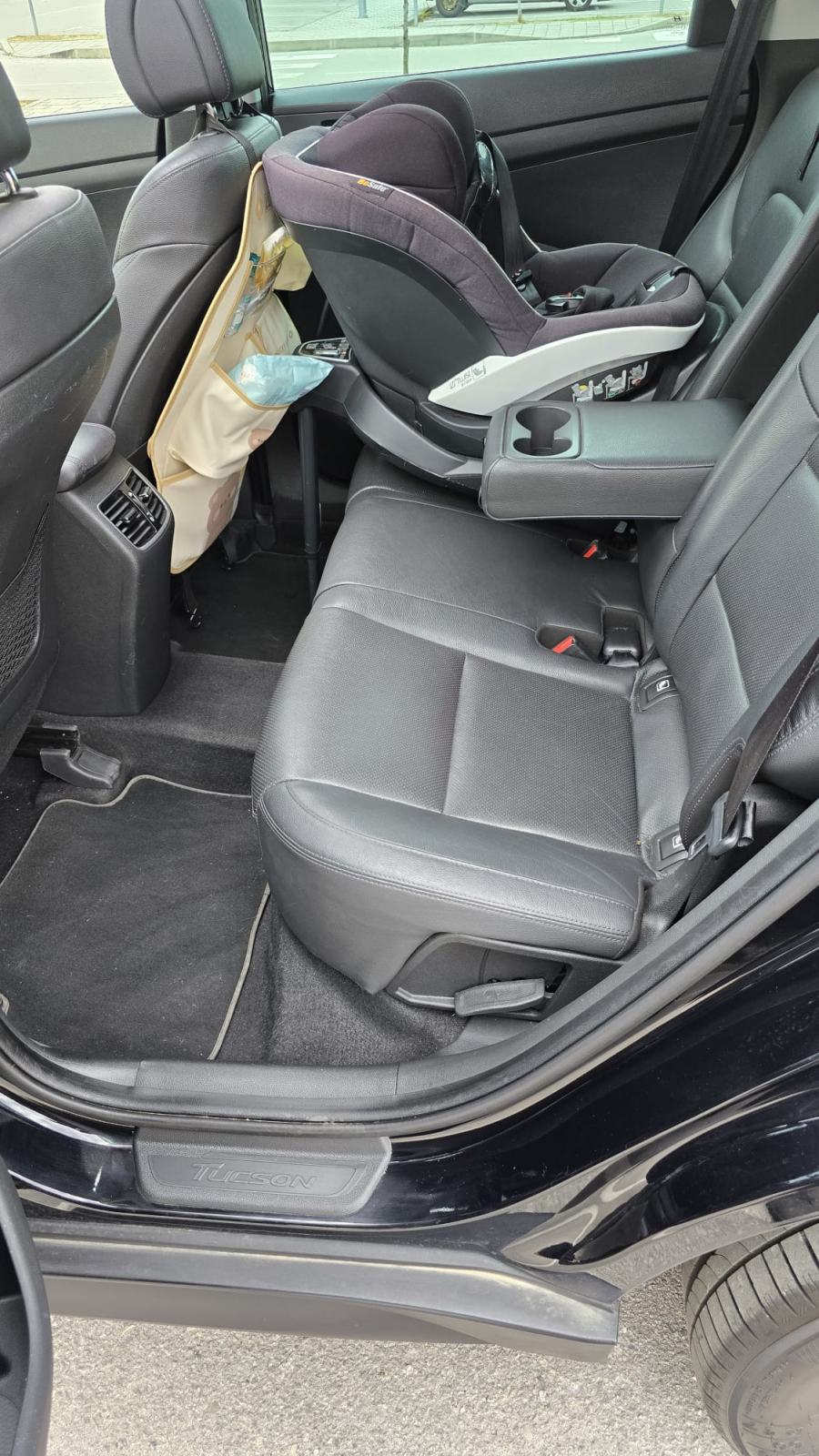 Hyundai Tucson 1.7 CRDi Premium • Panorama • Koža • Navi • Kamera •, fotografija 15