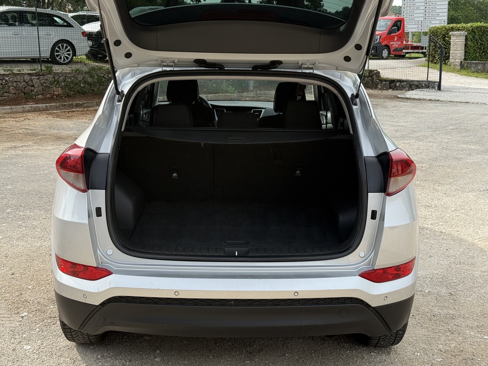 HYUNDAI TUCSON 1.7 CRDi *Urban* 2016. Godina, Servisna, HR Vozilo **, fotografija 7