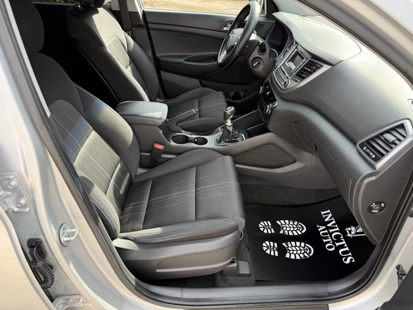 HYUNDAI TUCSON 1.7 CRDi *Urban* 2016. Godina, Servisna, HR Vozilo **, fotografija 13