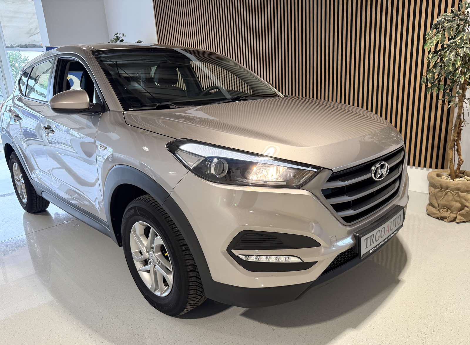 Hyundai Tucson 1,7 CRDi *XENON-TEMPOMAT-ALU- 3.GODINE JAMSTVO*, fotografija 2