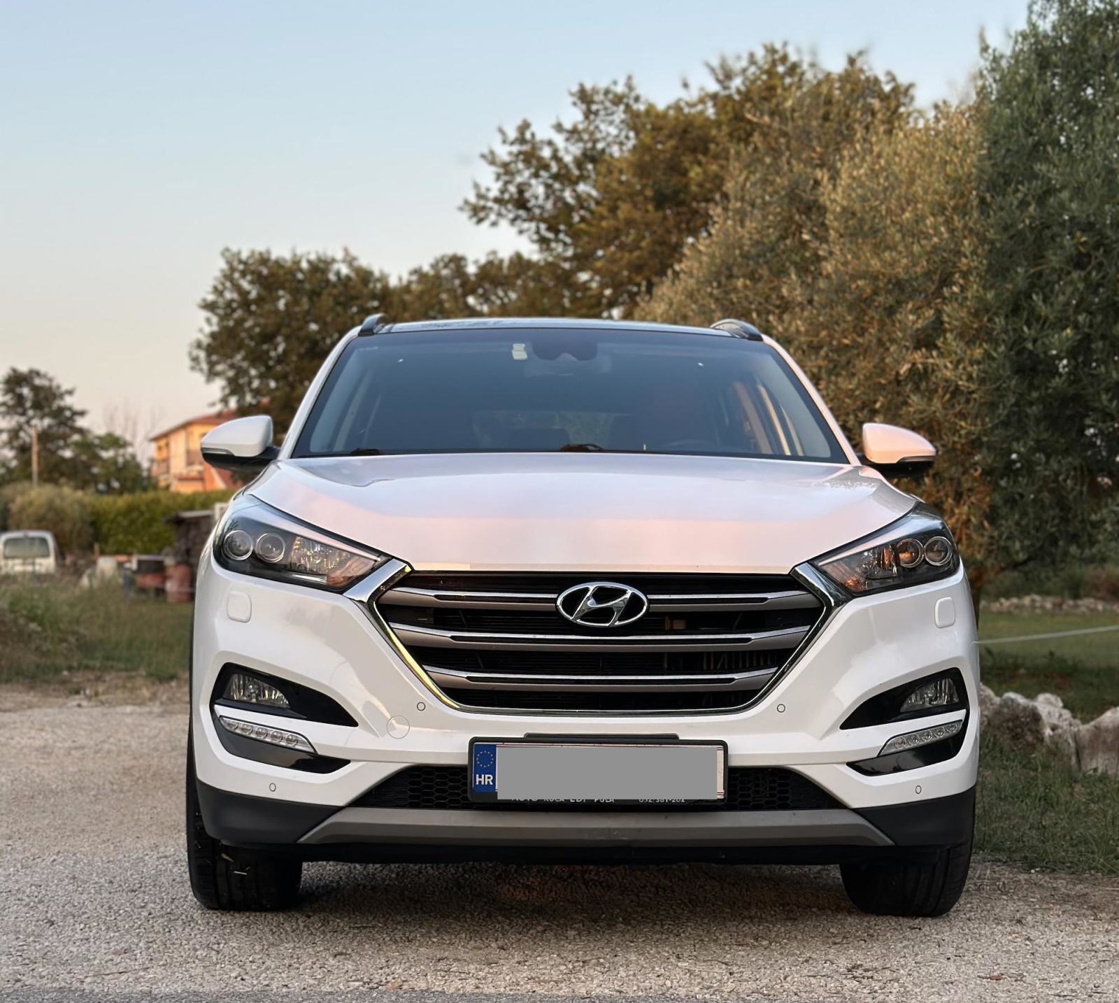 Hyundai Tucson 1.7 CRDi Xpossible | PANORAMA • Reg. 07/2027, fotografija 7