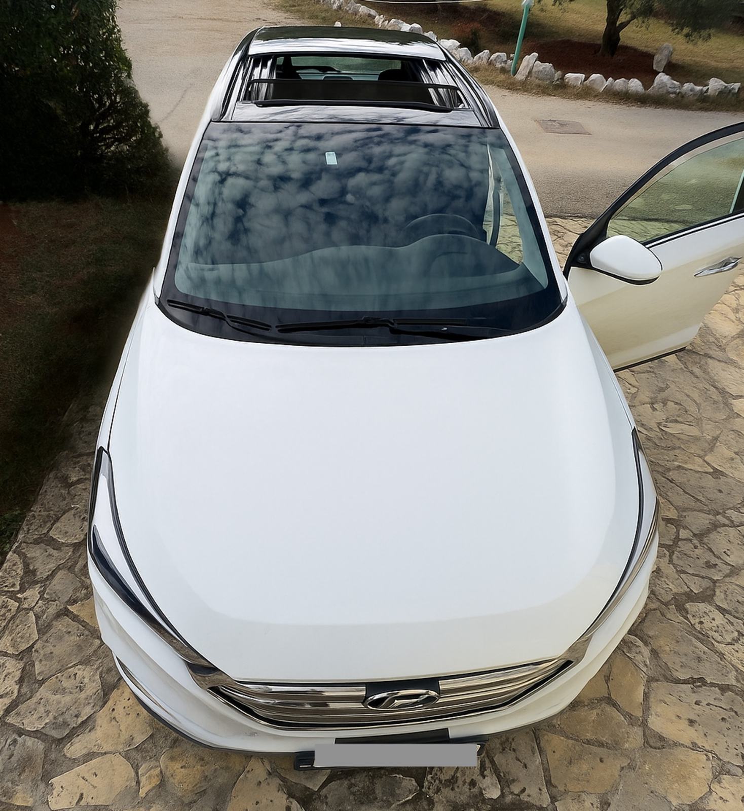 Hyundai Tucson 1.7 CRDi Xpossible | PANORAMA • Reg. 07/2027, fotografija 3