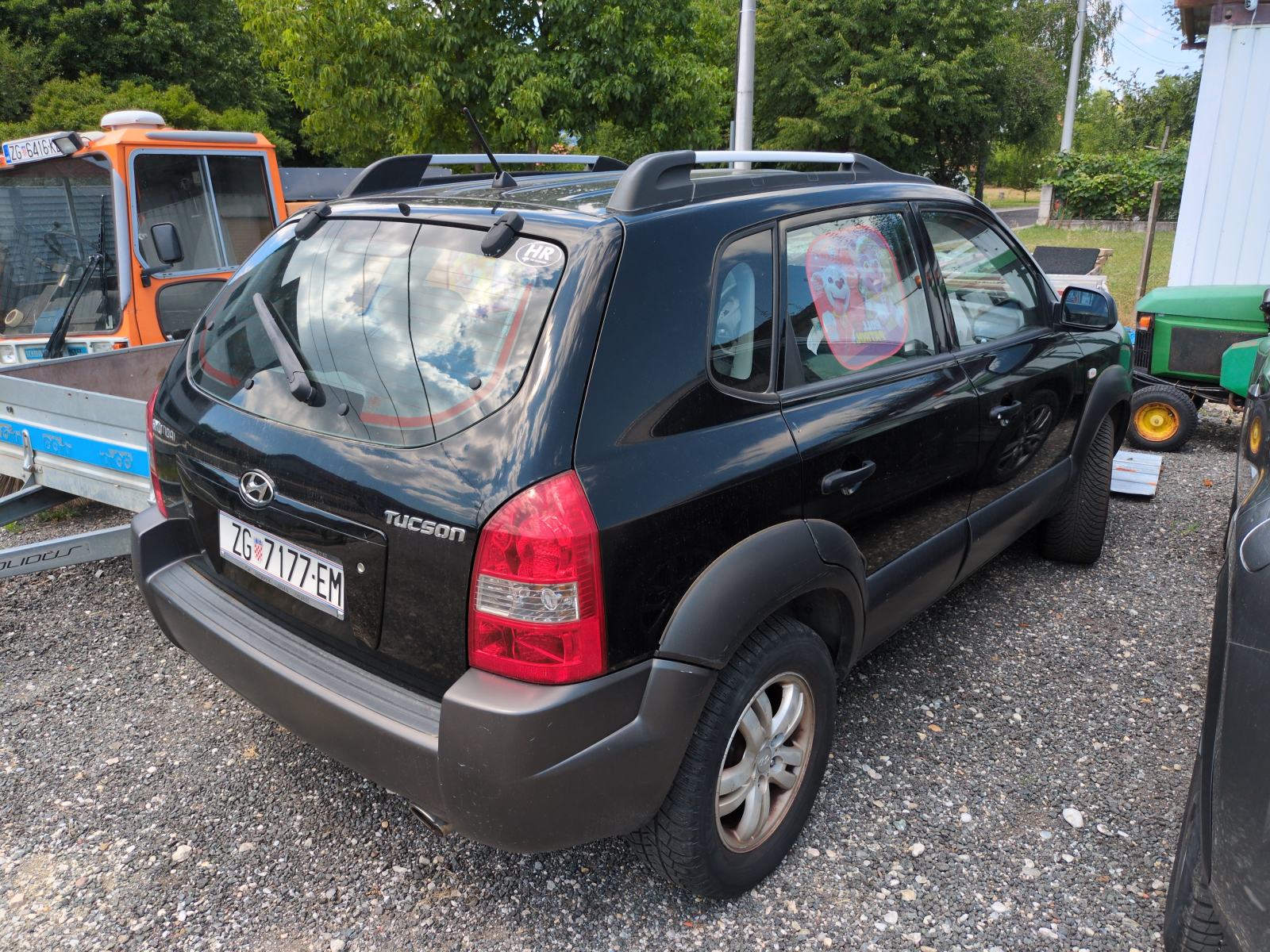 Hyundai Tucson 2.0, benzin + plin, reg. do 07/2027, pogled izvana - slika 1