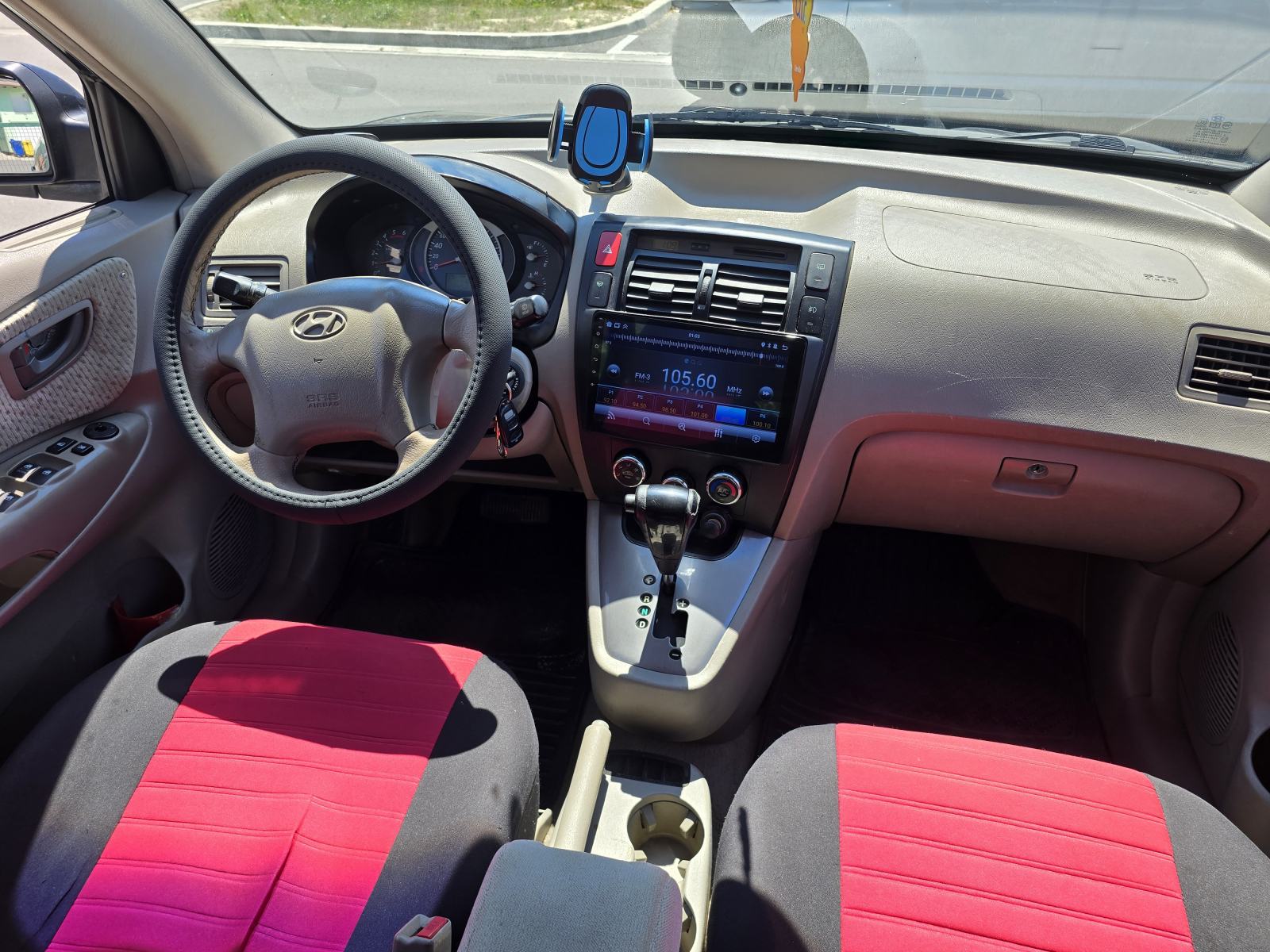 Hyundai Tucson 2,0 CRDi GLS AUTOMATIK ODLIČAN, fotografija 11