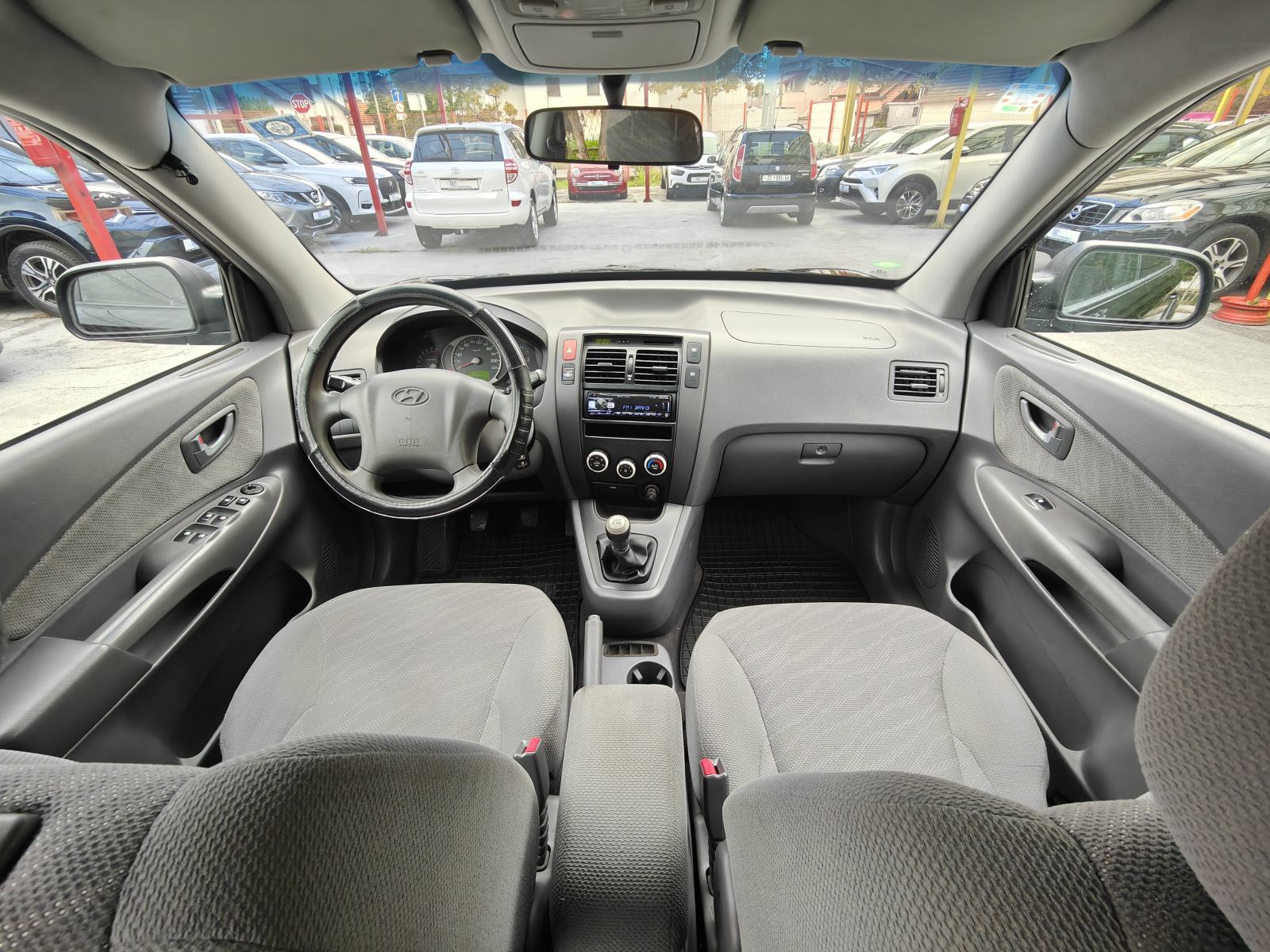HYUNDAI*TUCSON*2.0 GLS-PLIN*NIJE UVOZ*SERVISNA KNJ*REG.9/26**4490 E, fotografija 17