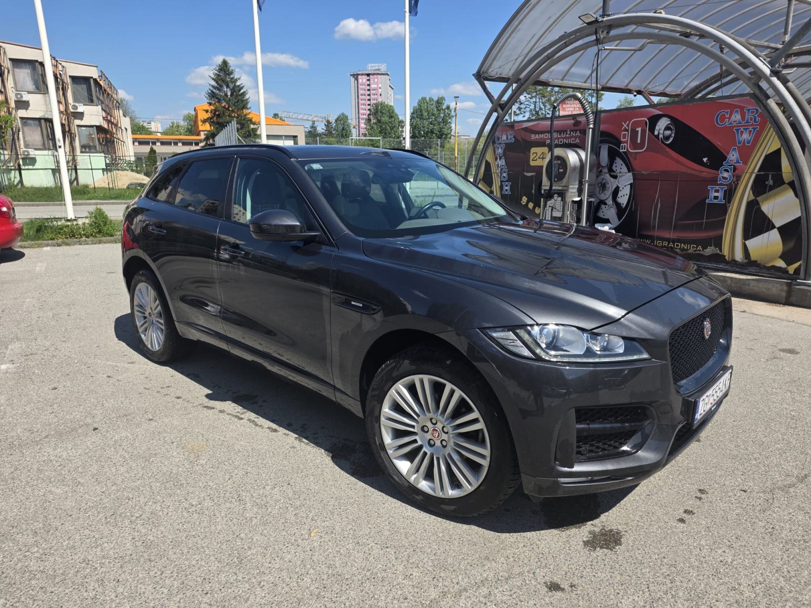 Iznimna prilika - Jaguar F-Pace R - 2.0. - hitno, fotografija 3