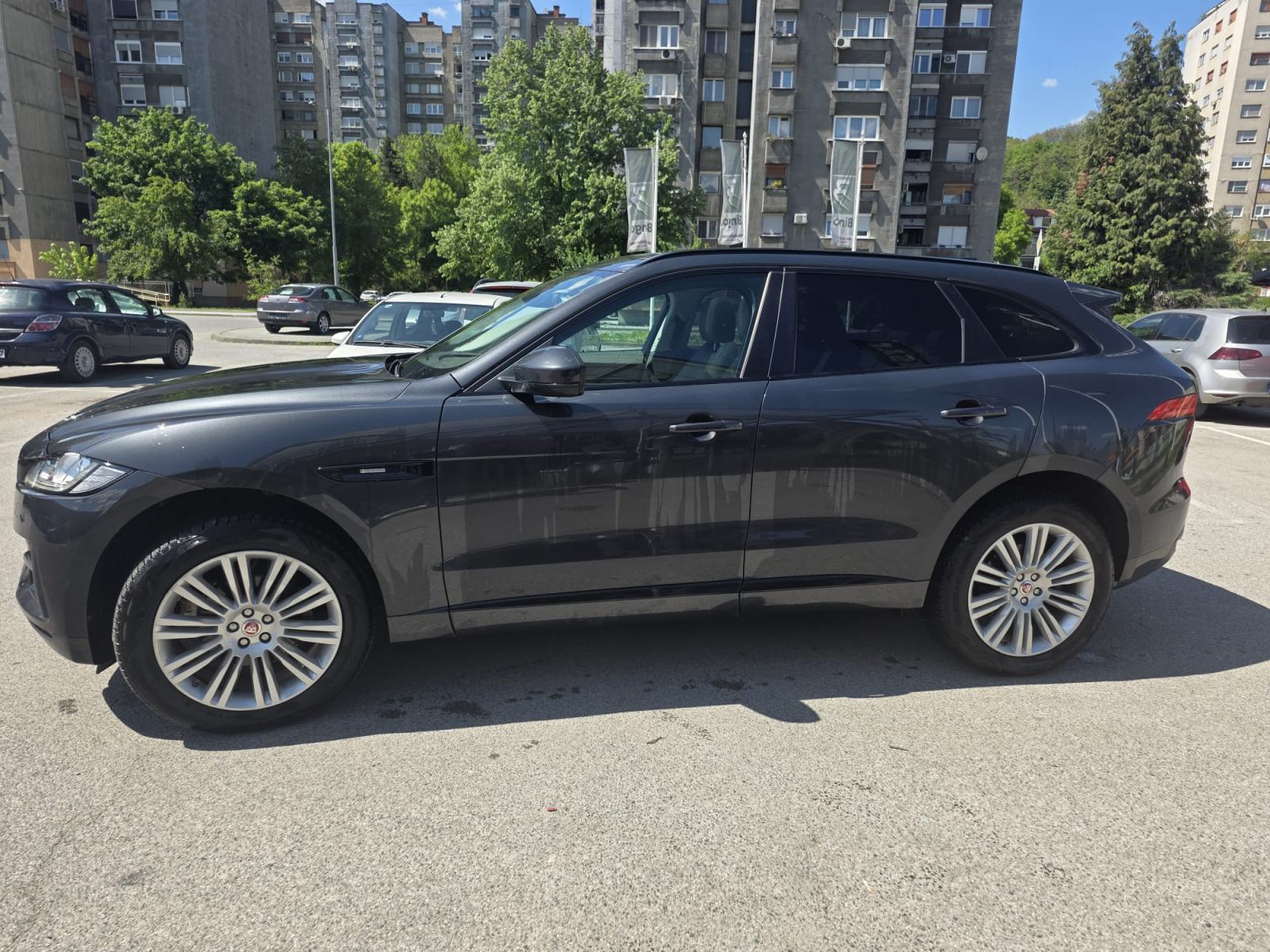 Iznimna prilika - Jaguar F-Pace R - 2.0. - hitno, fotografija 2