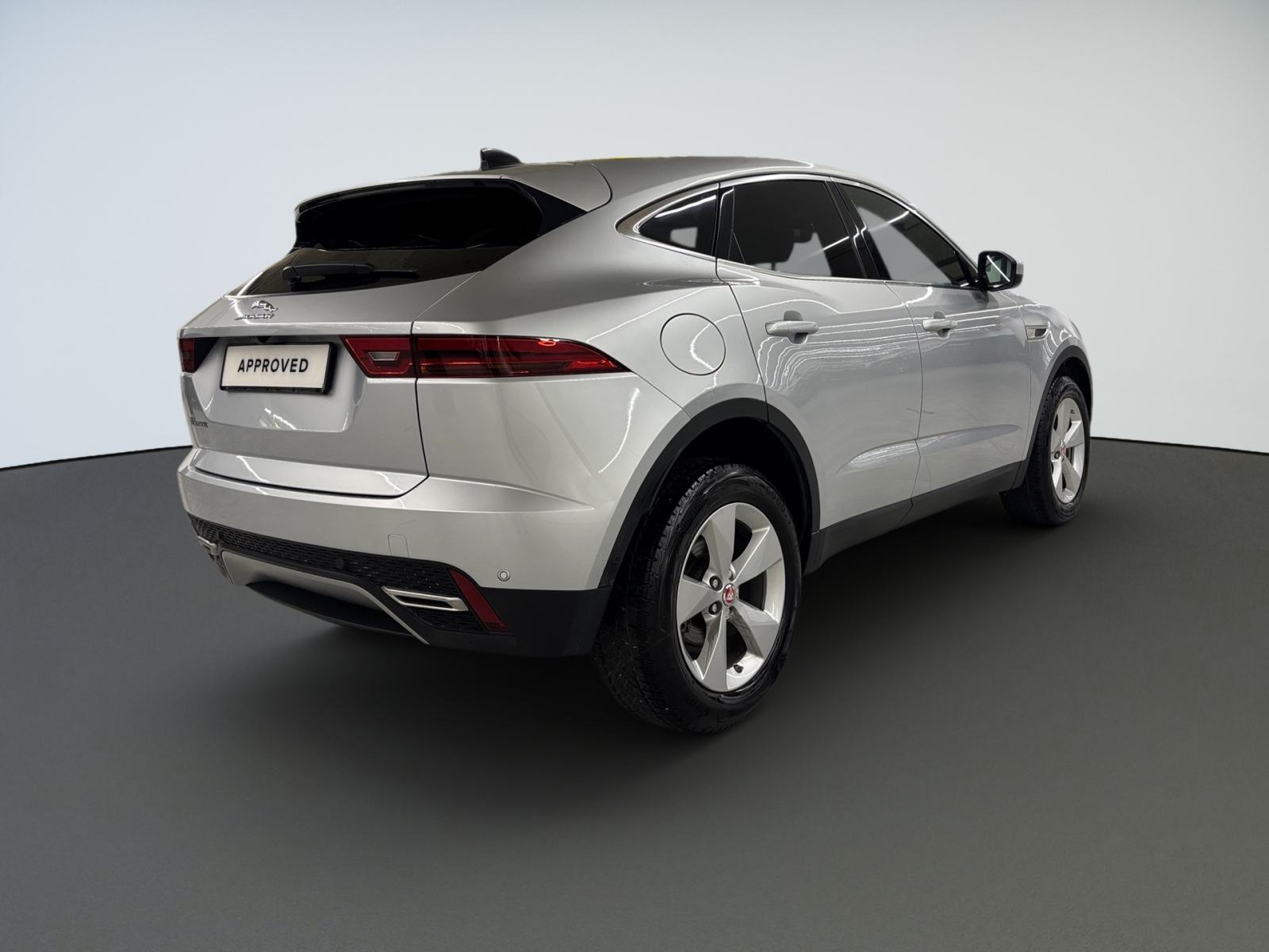 Jaguar E-Pace S 1.5 160 FWD A9 MHEV, fotografija 5