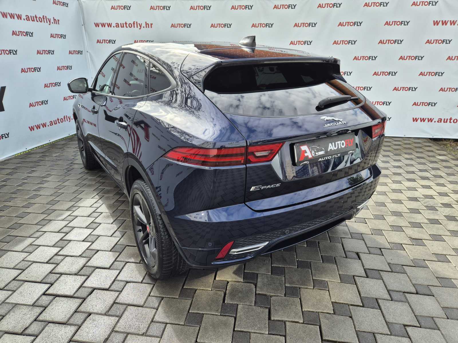 Jaguar E-Pace 1.5T R Dynamic, Led, ACC, HR auto, Kamera, u PDV-u, fotografija 6