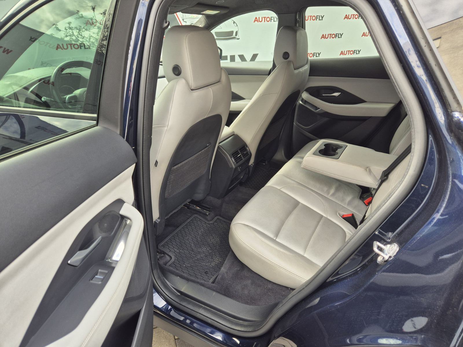 Jaguar E-Pace 1.5T R Dynamic, Led, ACC, HR auto, Kamera, u PDV-u, fotografija 14