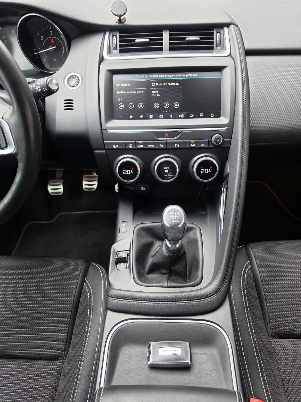 Jaguar E-Pace 150D R-DYNAMIC 2019.God Reg.godinu. Top stanje., fotografija 13