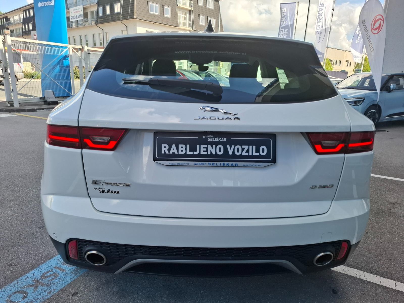 Jaguar E-Pace 2.0 150D TD4 FWD + POTRJENA SERVISNA KNJIGA, fotografija 6