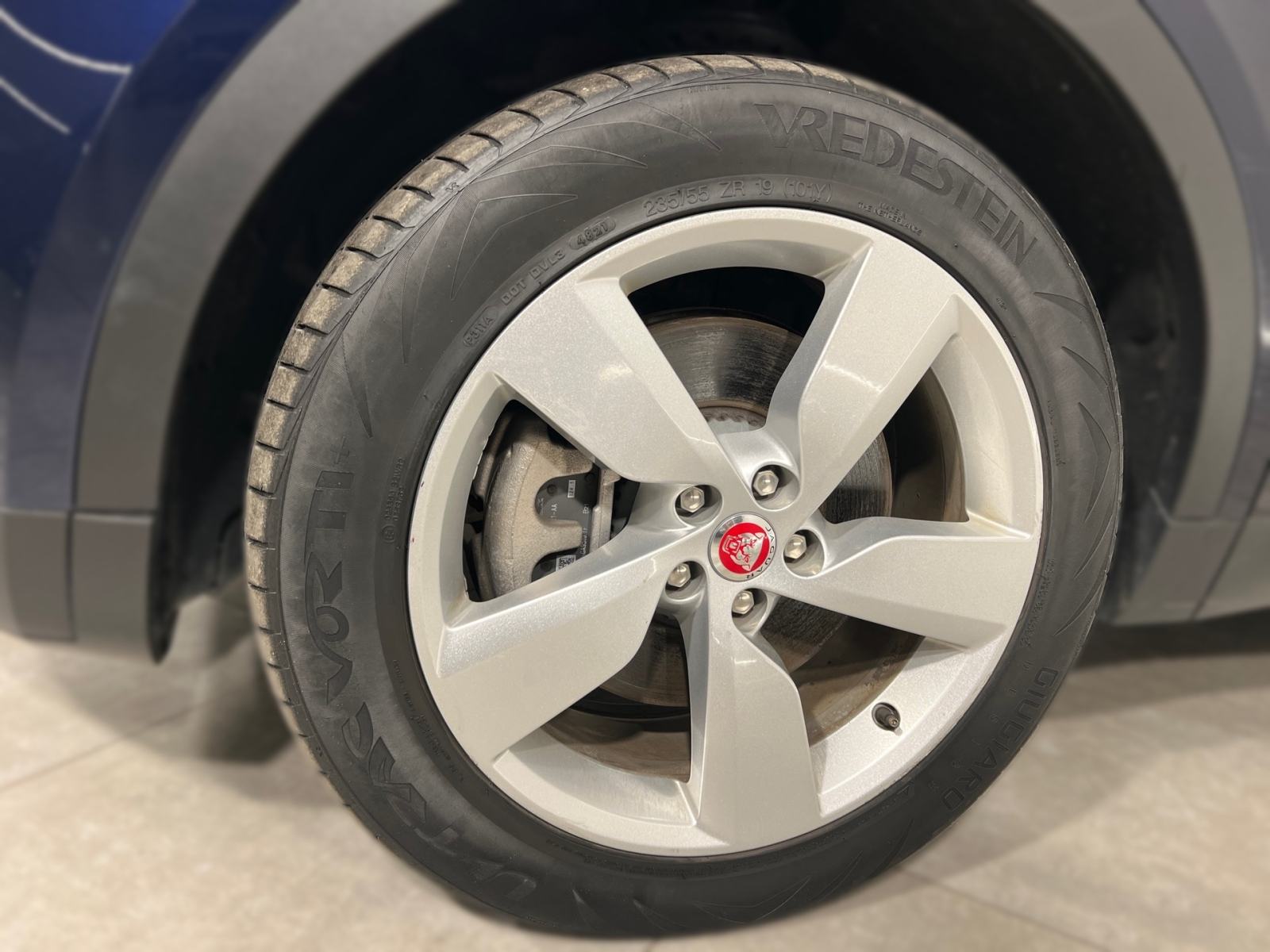 Jaguar E-Pace 2.0 AWD - 3 godine jamstva, fotografija 11