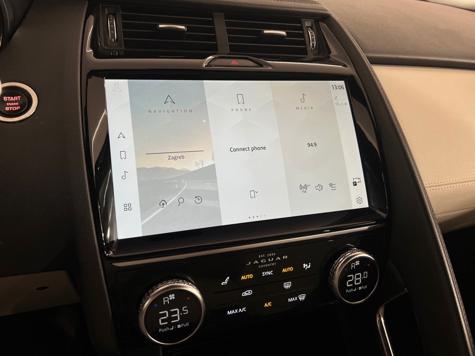 Jaguar E-Pace 2.0 AWD - 3 godine jamstva, fotografija 18