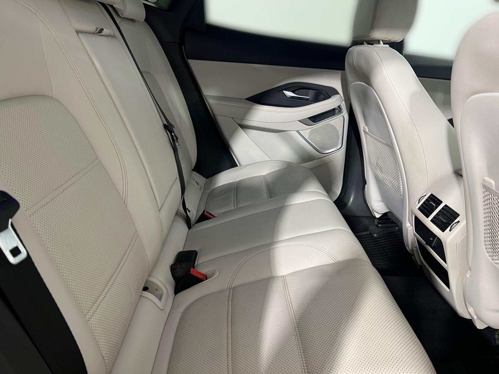 Jaguar E-Pace 2.0 AWD - 3 godine jamstva, fotografija 20
