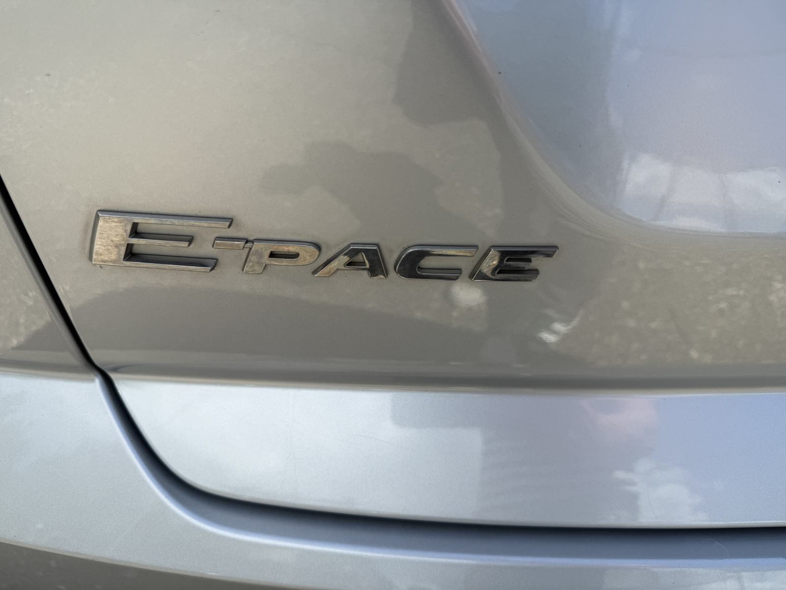 Jaguar E-Pace 2.0 D AWD S automatik. **85700** km, fotografija 12