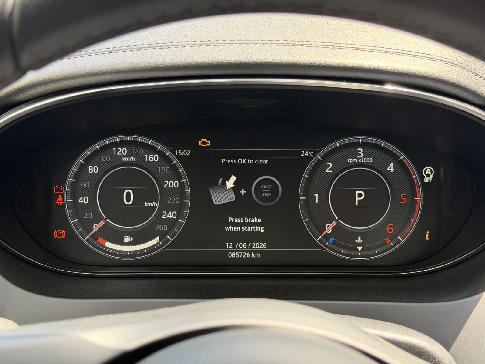 Jaguar E-Pace 2.0 D AWD S automatik. **85700** km, pogled izvana - slika 5