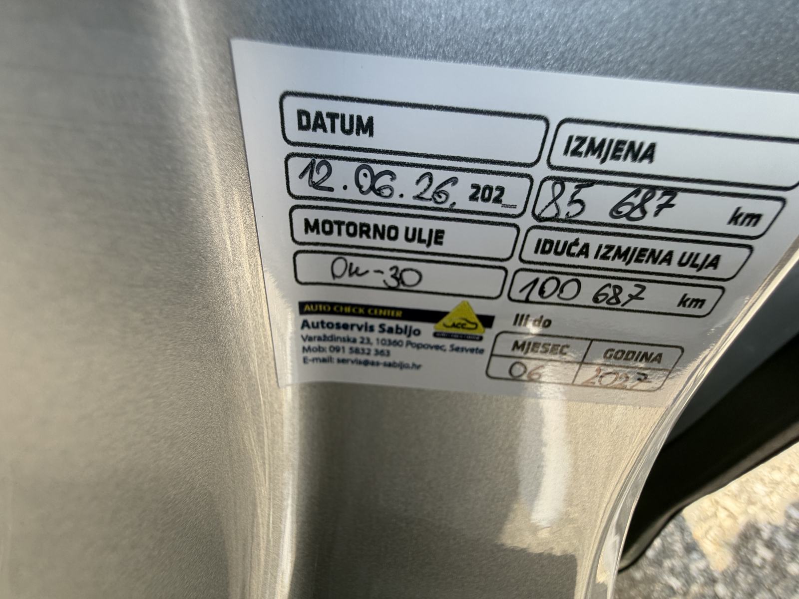 Jaguar E-Pace 2.0 D AWD S automatik. **85700** km, fotografija 19