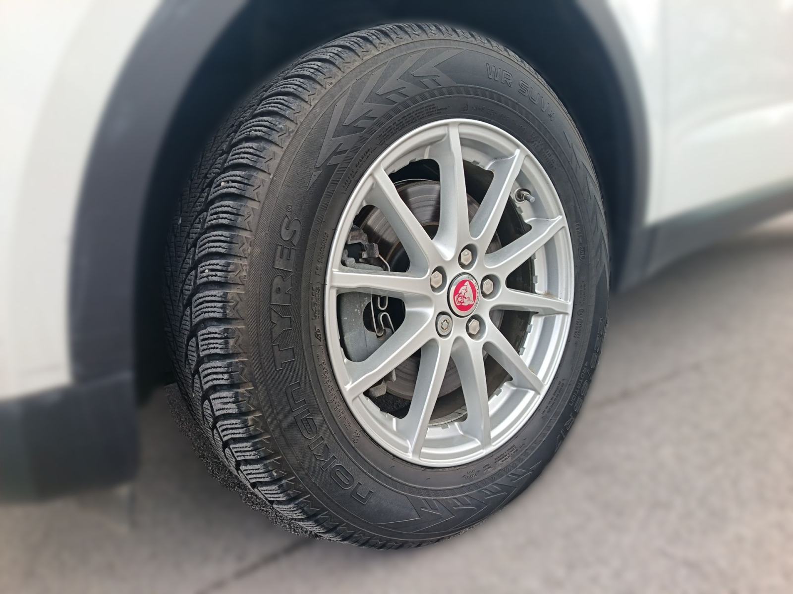 Jaguar E-Pace 2.0 D BASE - 3 godine jamstva, fotografija 11