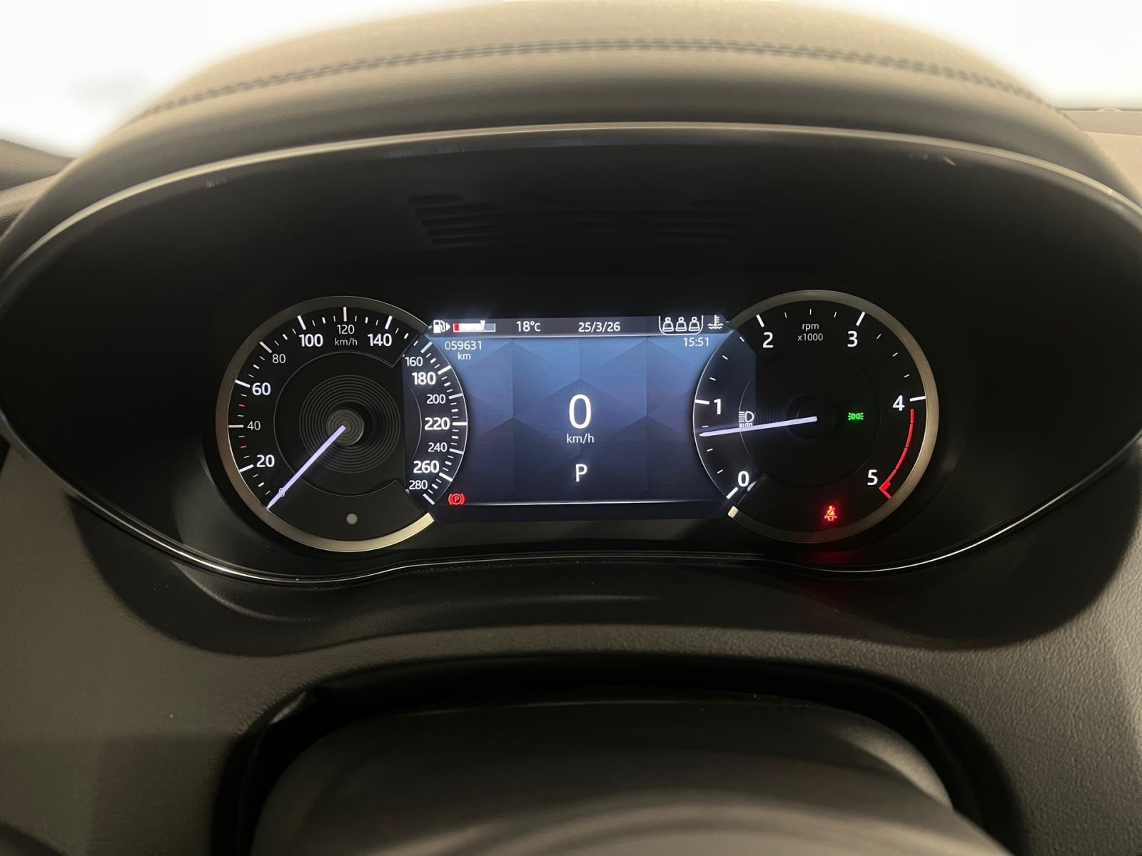 Jaguar E-Pace 2.0 SE MHEV - 3 godine jamstva, fotografija 17