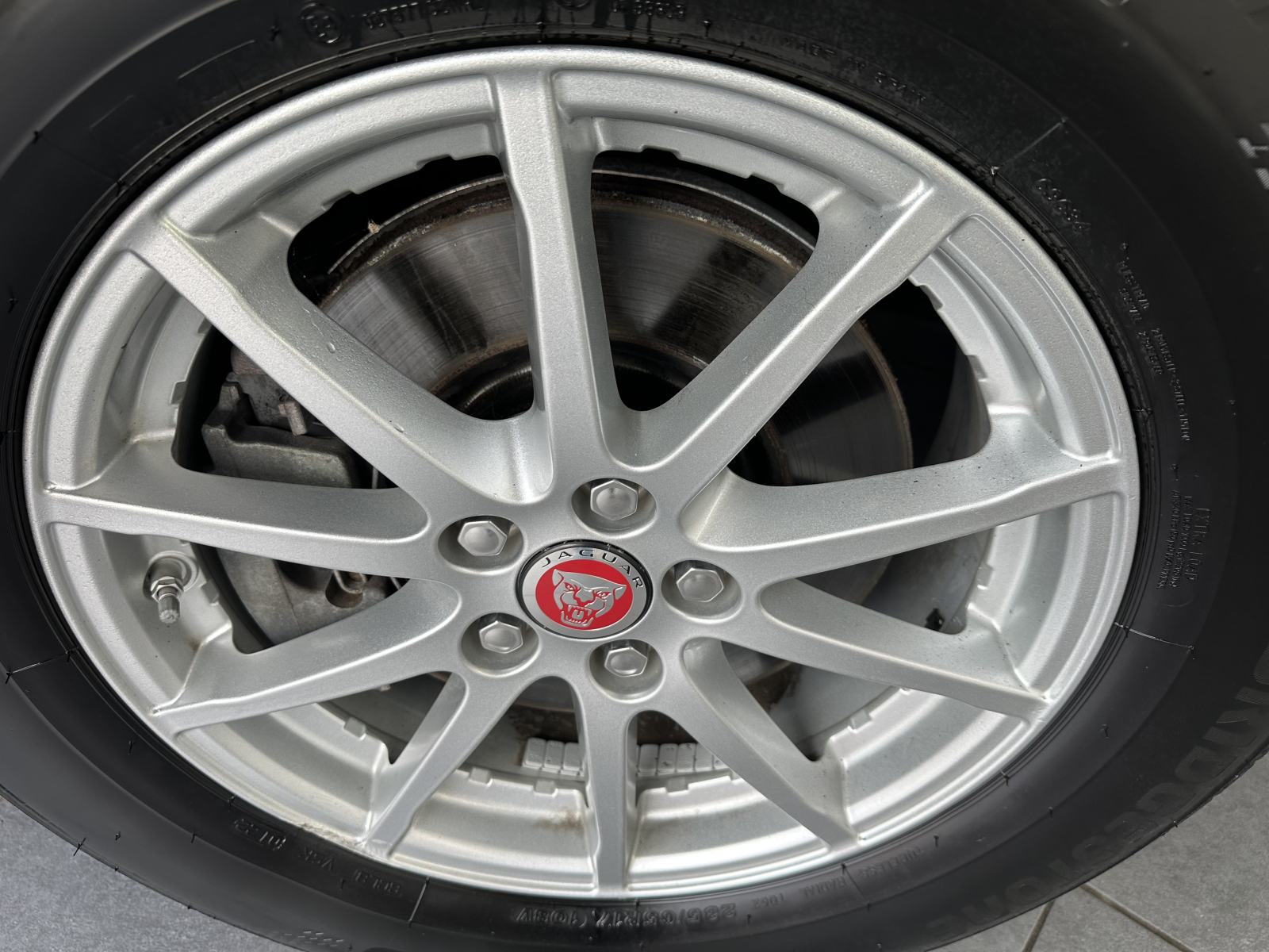 Jaguar E-Pace 2.0 TD4 180 KM 4x4 sam.m. R-Dynamic.KAMERA.LED.NAV, fotografija 9