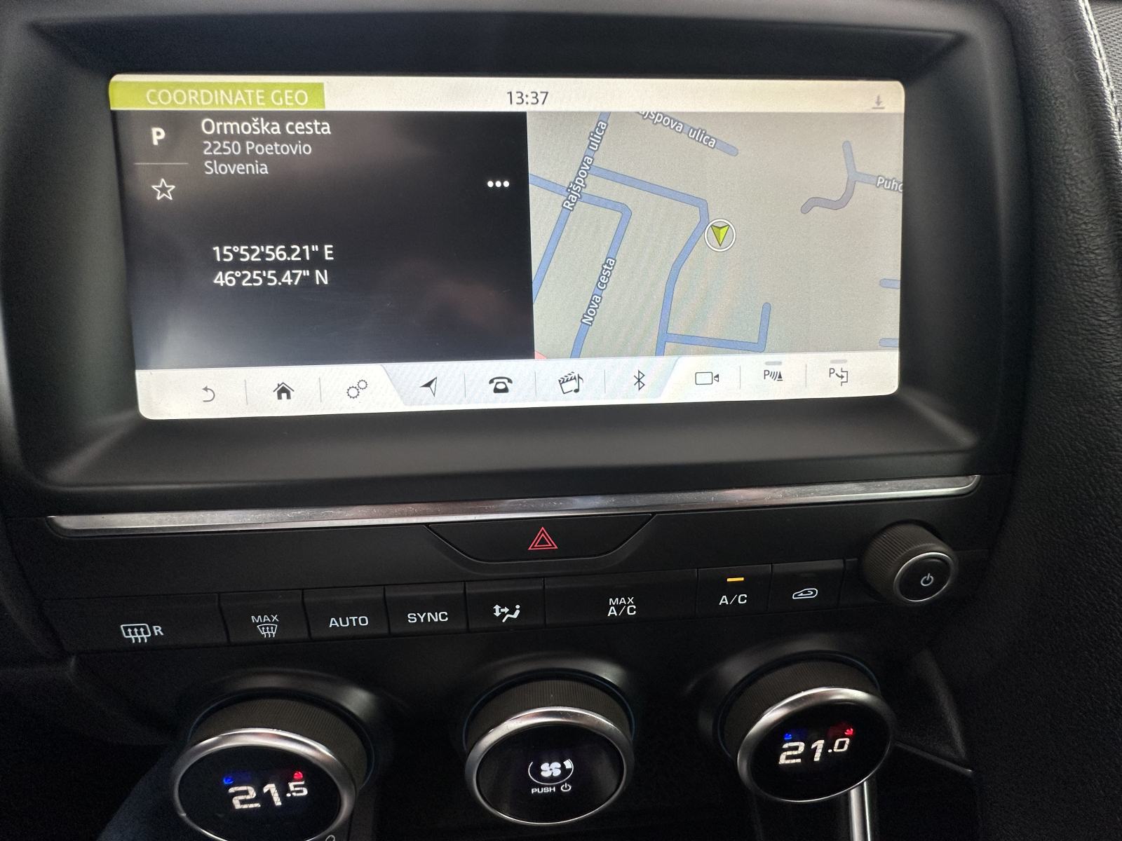 Jaguar E-Pace 2.0 TD4 180 KM 4x4 sam.m. R-Dynamic.KAMERA.LED.NAV, fotografija 17