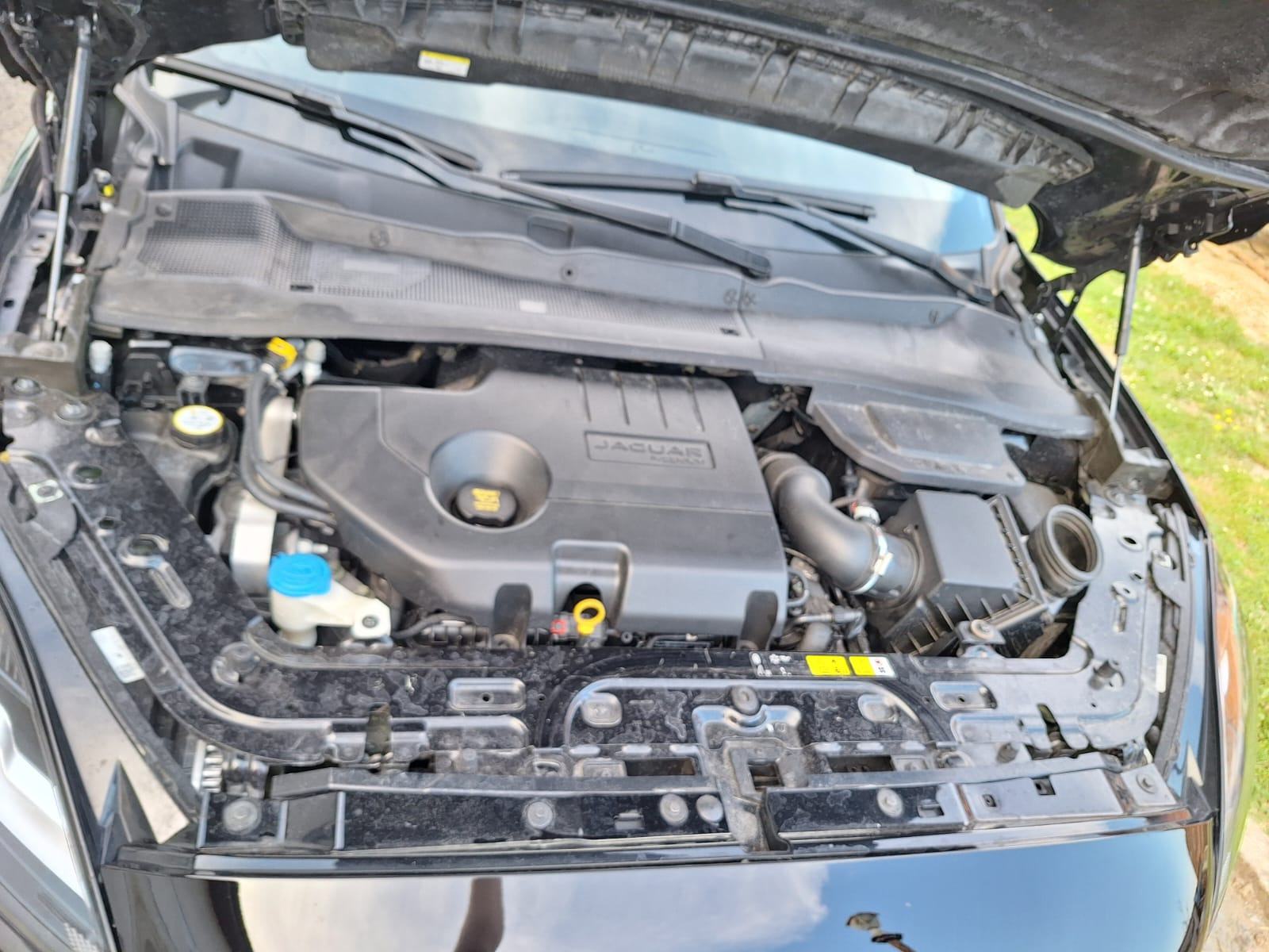Jaguar E-Pace 2.0d 150, fotografija 11