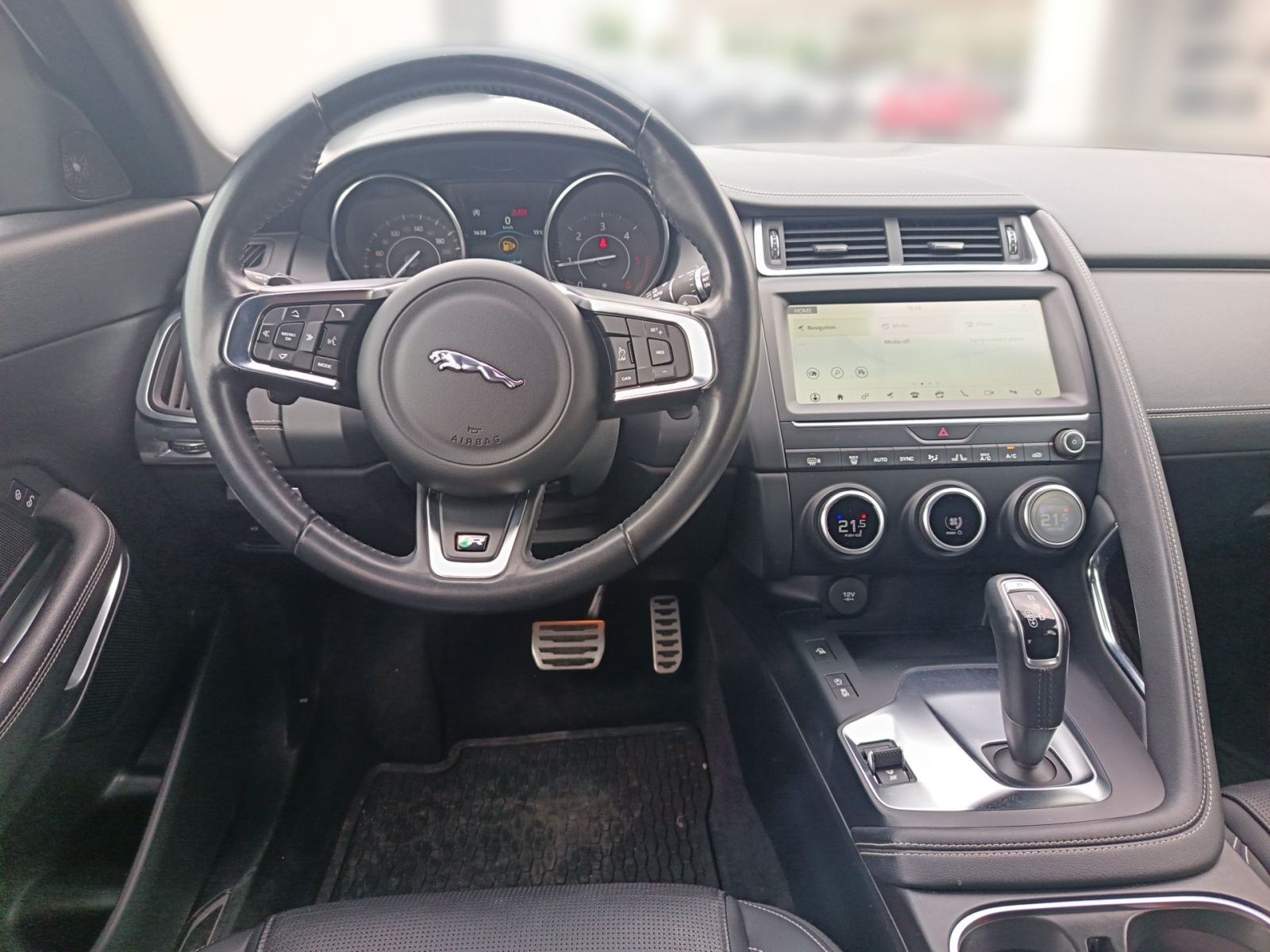 Jaguar E-Pace S 2.0D 150HP AWD A9 R-DYNAMIC - 3 godine jamstva, fotografija 17