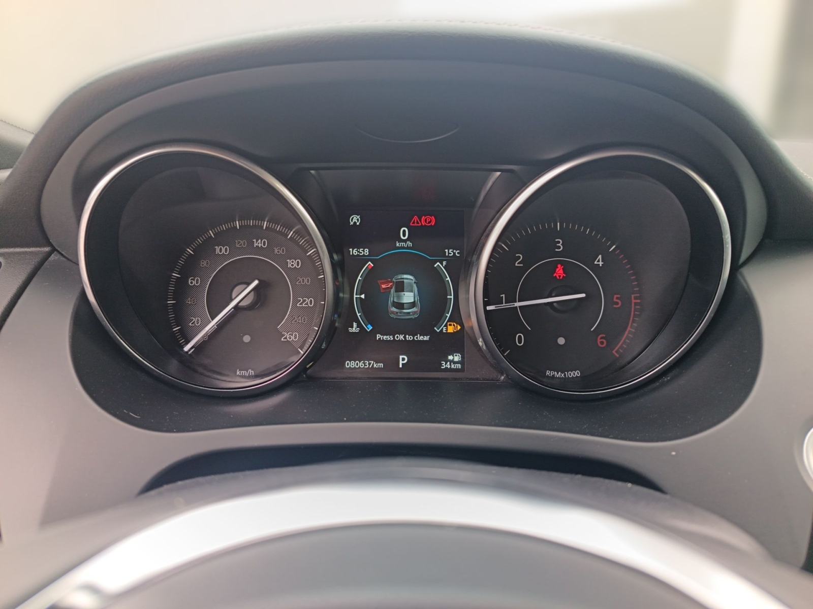 Jaguar E-Pace S 2.0D 150HP AWD A9 R-DYNAMIC - 3 godine jamstva, fotografija 19