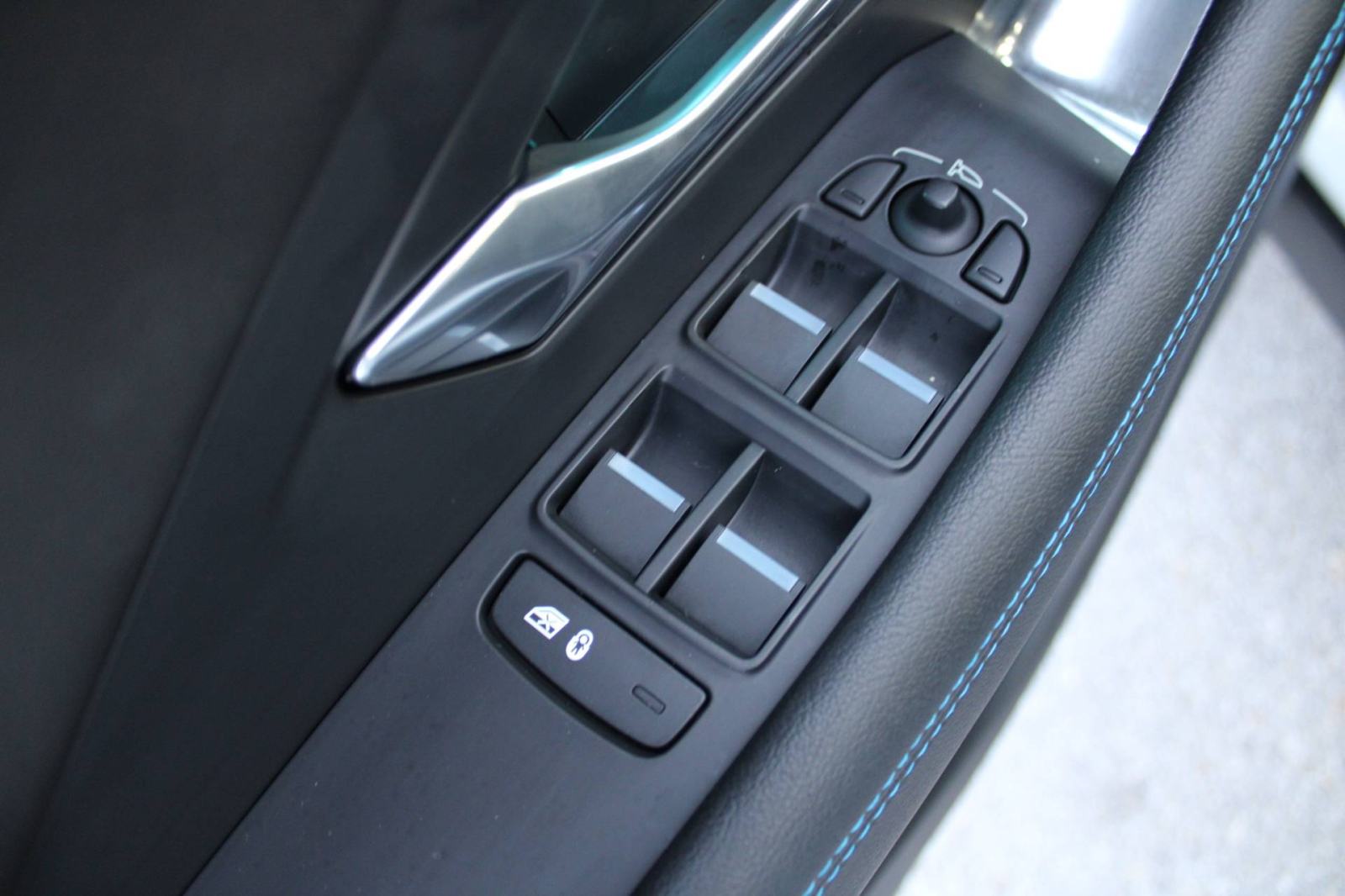 Jaguar E Pace 2.0D 180ks AUTOMATIK R-Dynamic 4x4 *NAVI,LED,KAMERA*, fotografija 18