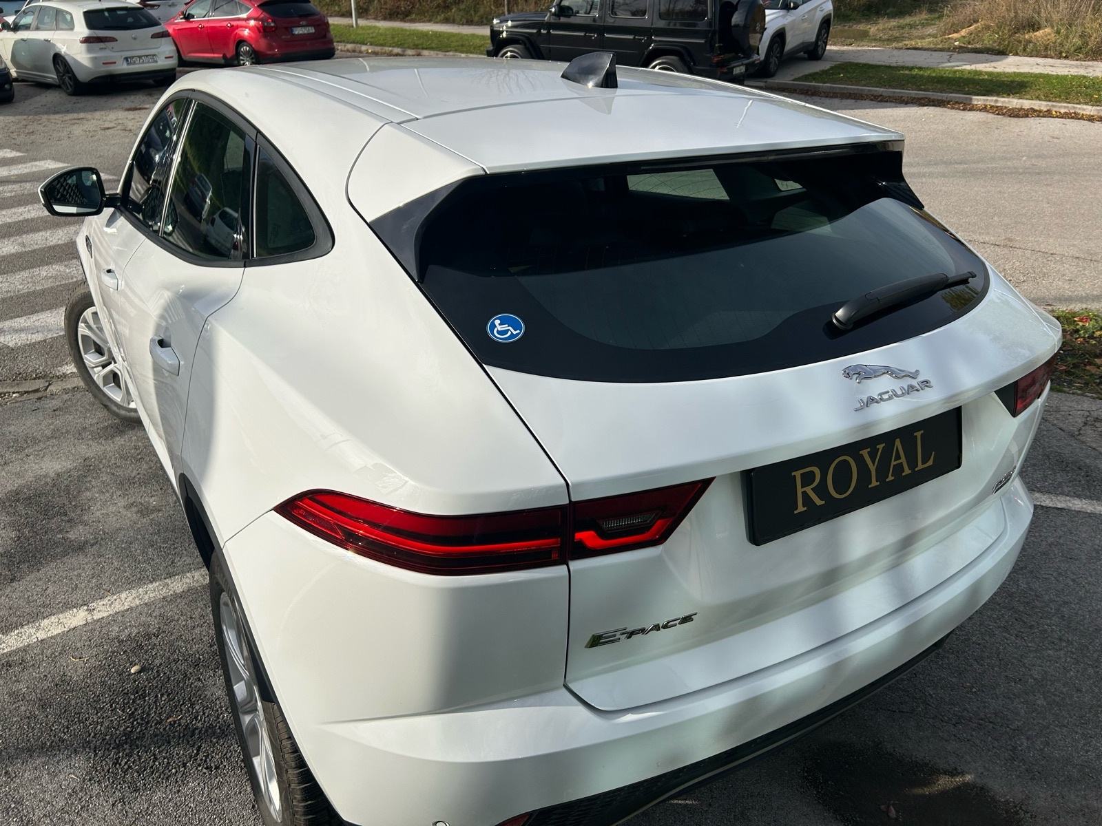 Jaguar E-Pace 2,0d AWD, fotografija 6