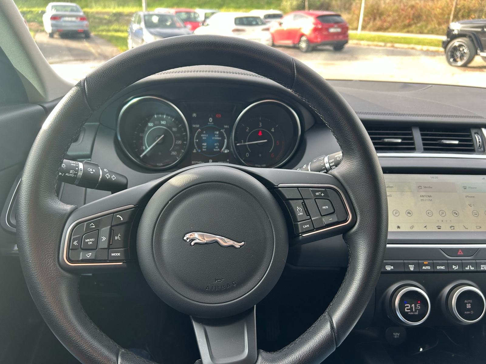 Jaguar E-Pace 2,0d AWD, fotografija 11