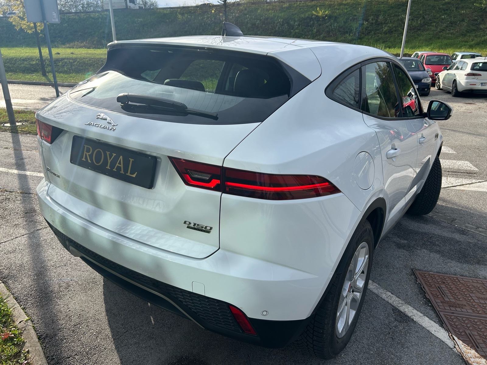 Jaguar E-Pace 2,0d AWD, fotografija 4