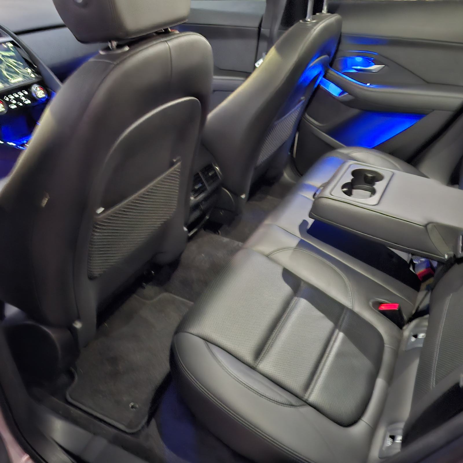 Jaguar E-Pace 2.0 d/X540, automatik, fotografija 7
