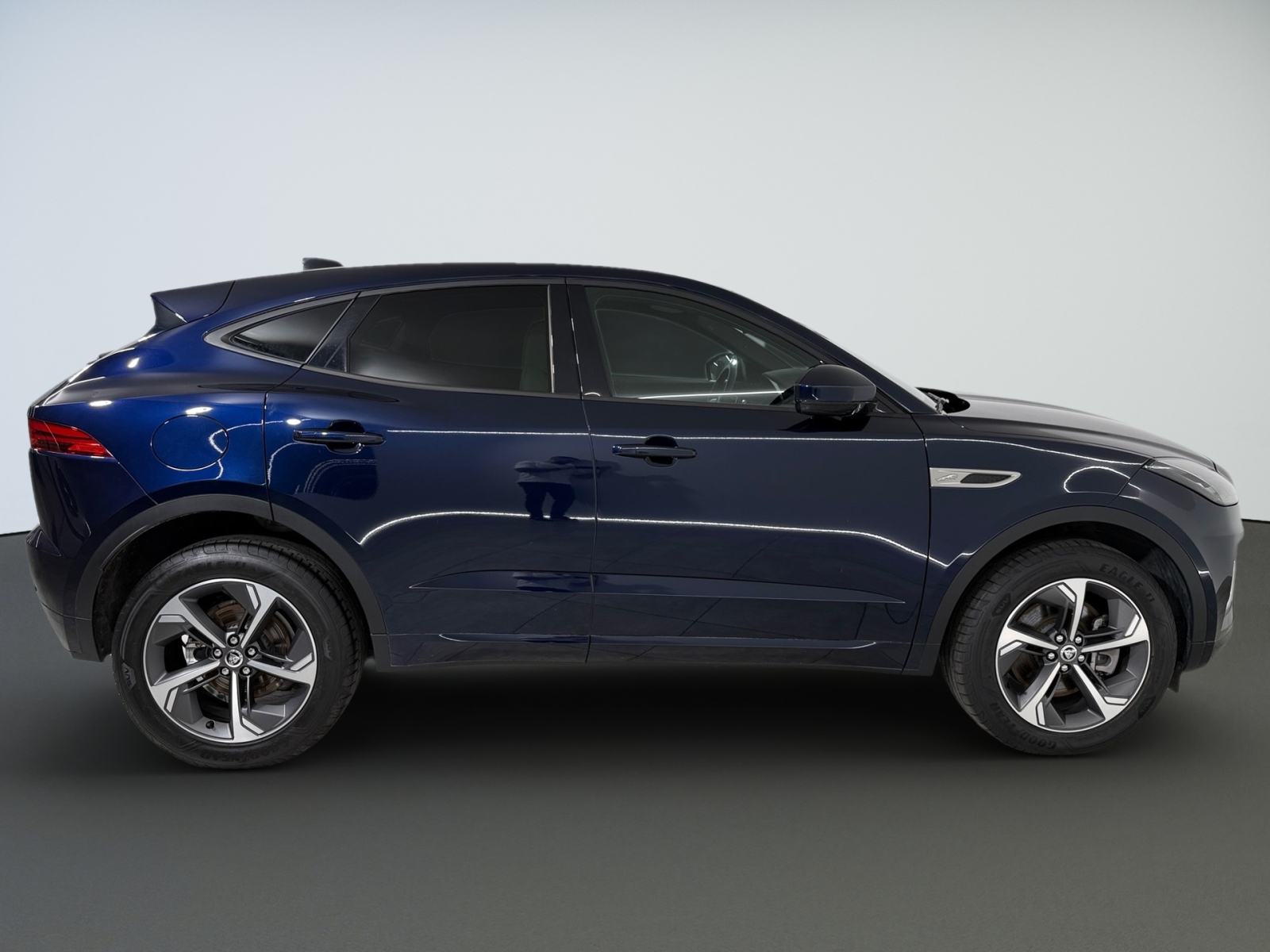 Jaguar E-Pace R-DYN S 2.0 163 AWD A9 MHEV, fotografija 5