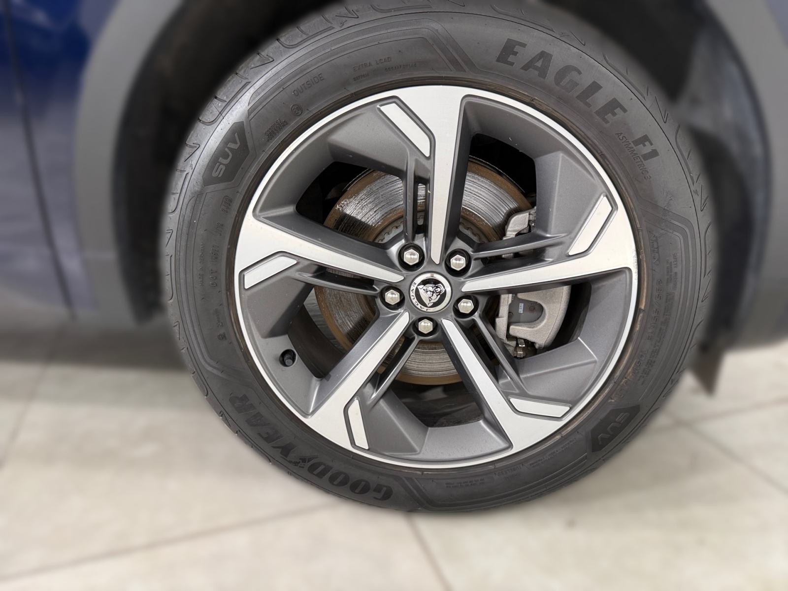 Jaguar E-Pace R-DYN S 2.0 163 AWD A9 MHEV, fotografija 11