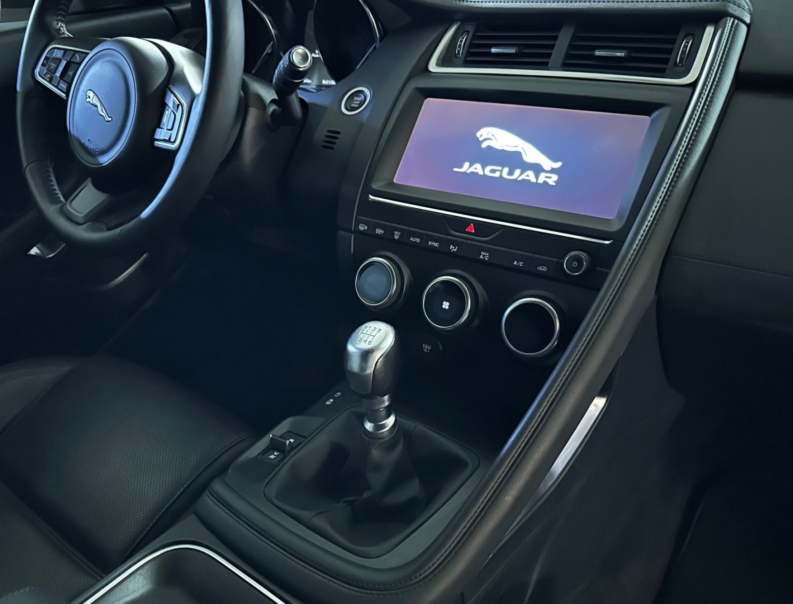 JAGUAR E-PACE Dynamic, fotografija 9
