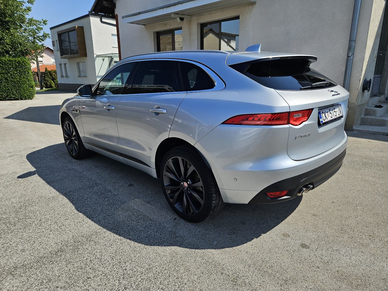 Jaguar F-Pace, R-Sport, 66.300km, fotografija 4