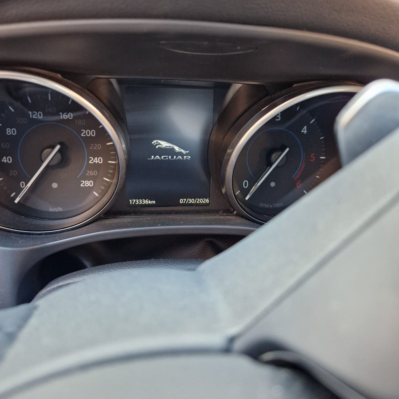 Prilika!"Exstra stanje"!Jaguar F-Pace 2.0 automatik, 4×4 R-Sport, fotografija 13