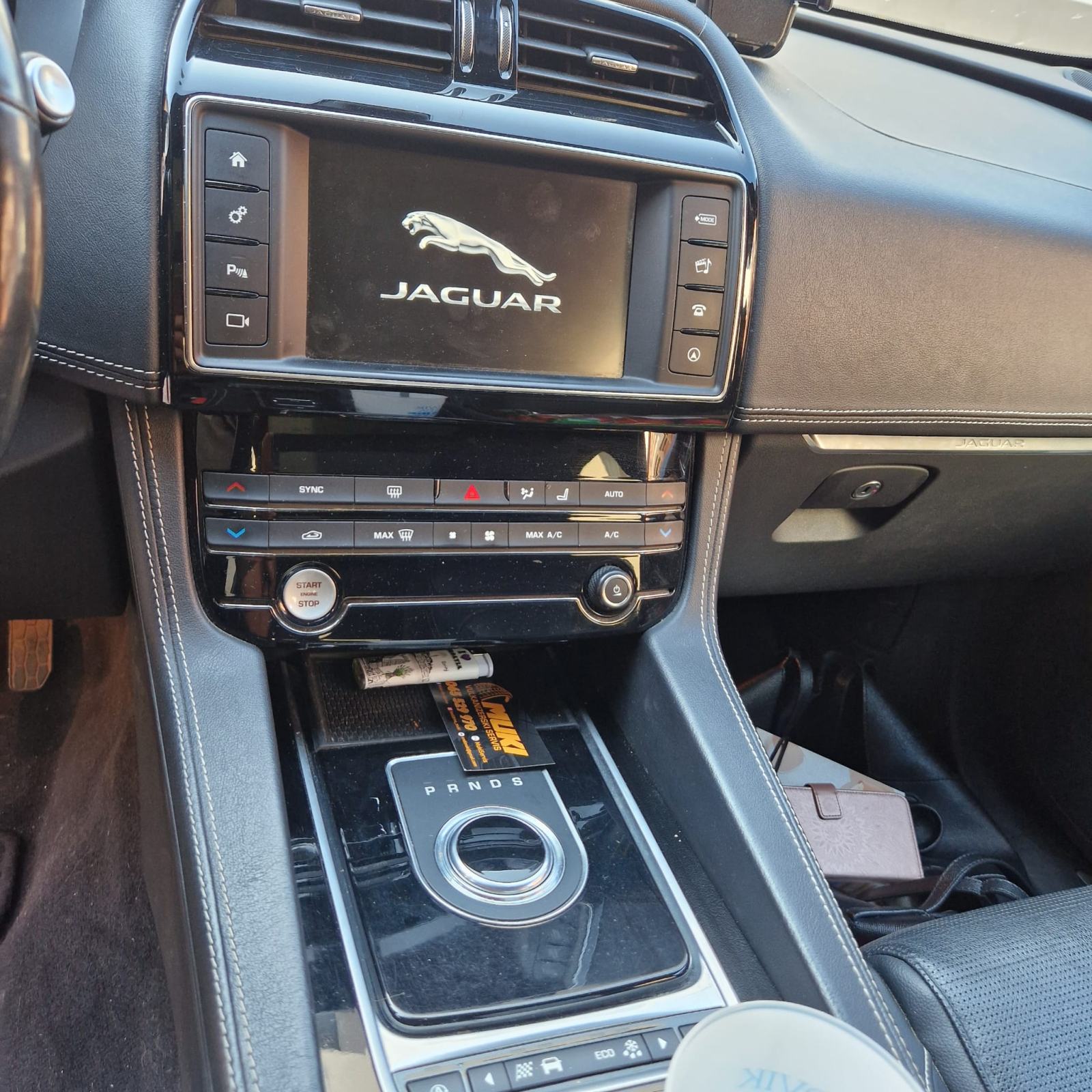 Prilika!"Exstra stanje"!Jaguar F-Pace 2.0 automatik, 4×4 R-Sport, fotografija 6