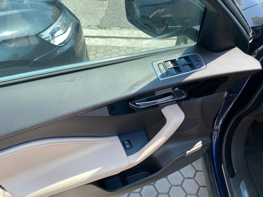 Jaguar F-Pace 2.0 D 4x4 AUTOMATIK, NAVI, LED, KAMERA, 4X GARANCIJA!, fotografija 19