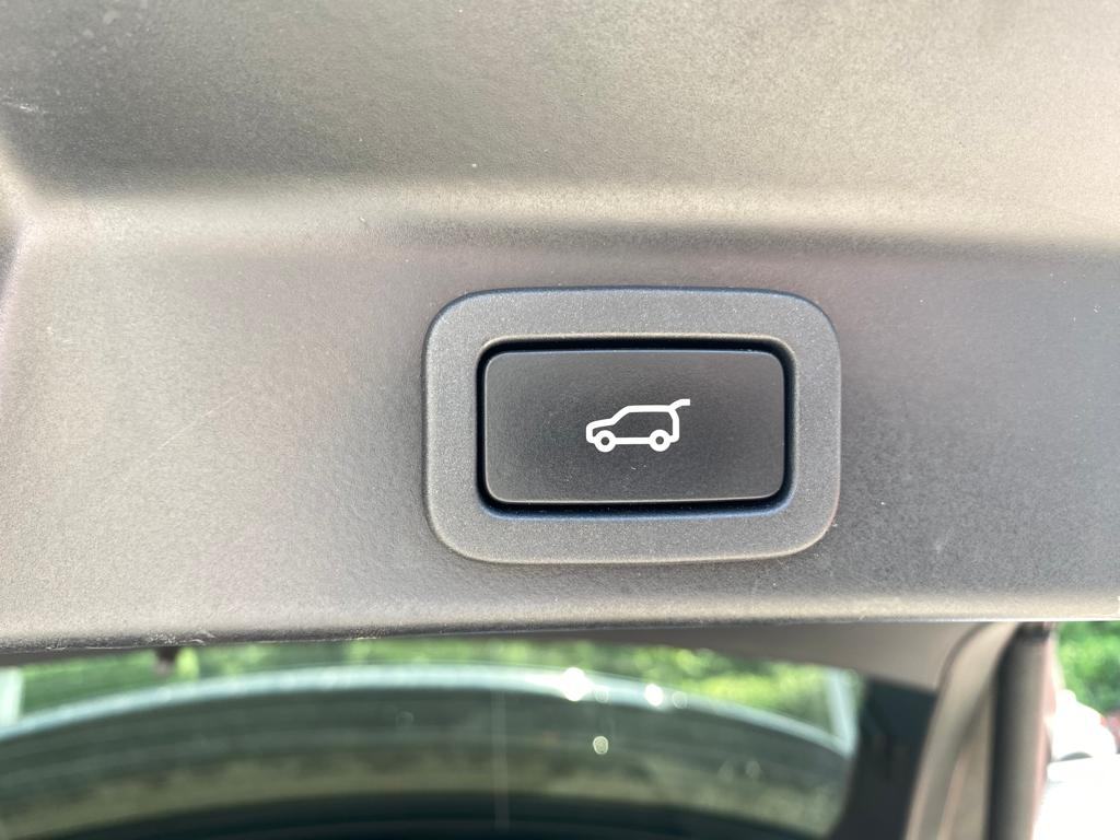 Jaguar F-Pace 2.0 D 4x4 AUTOMATIK, NAVI, LED, KAMERA, 4X GARANCIJA!, fotografija 6