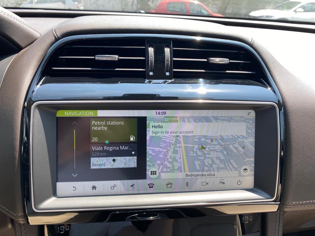 Jaguar F-Pace 2.0 D 4x4 AUTOMATIK, NAVI, LED, KAMERA, 4X GARANCIJA!, fotografija 16