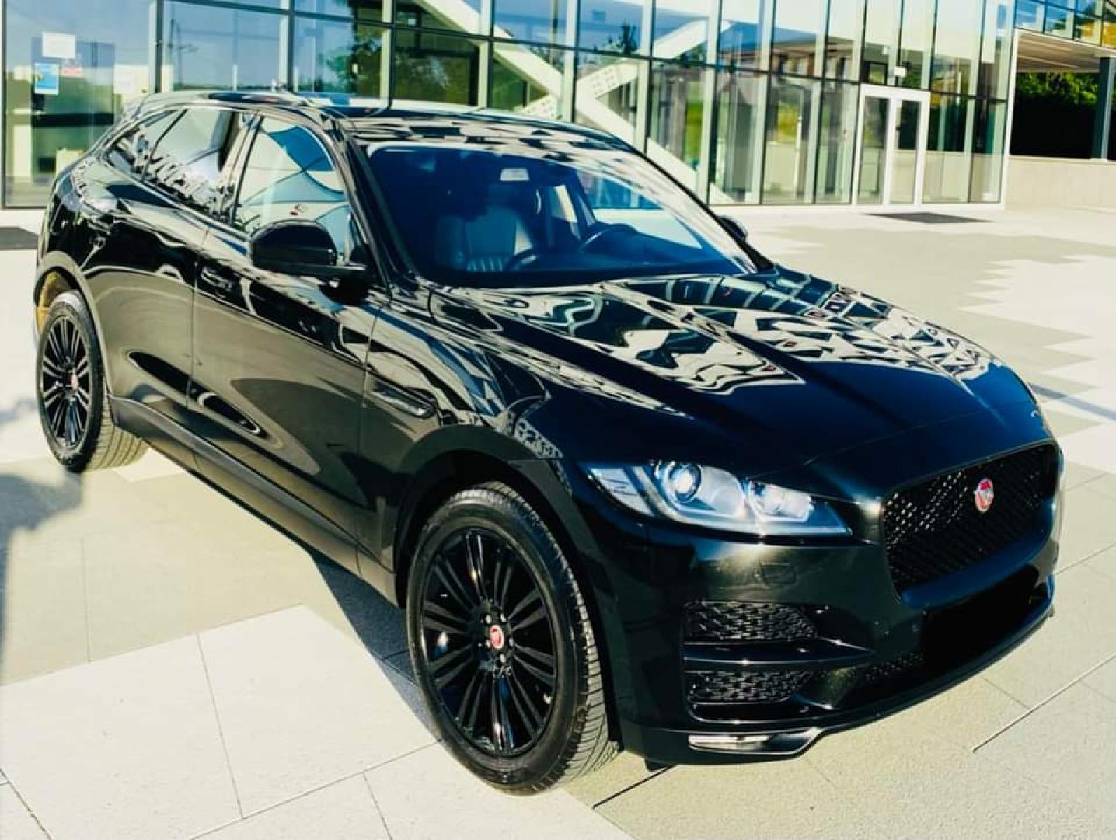 Jaguar F-Pace 2.0 D automatik, fotografija 5